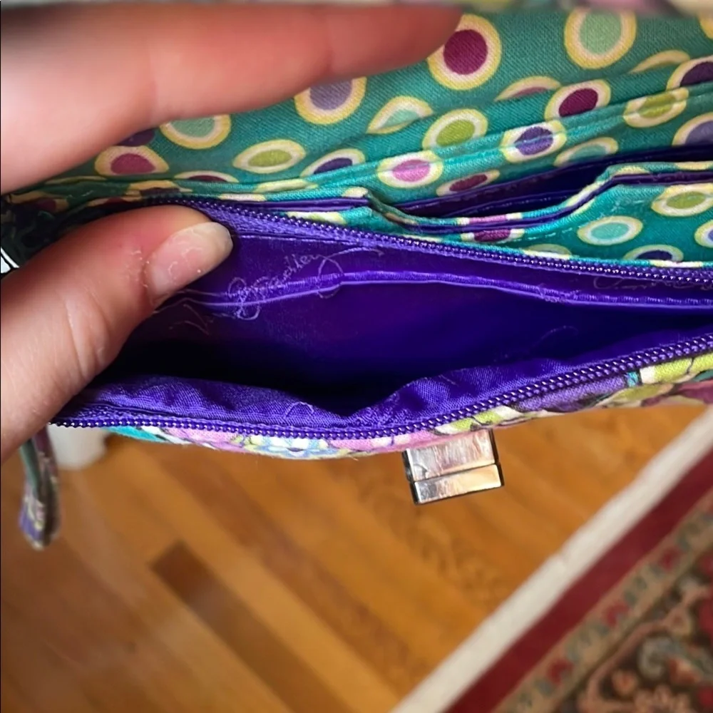 1091. Vera Bradley Floral‎ Paisley Wallet
